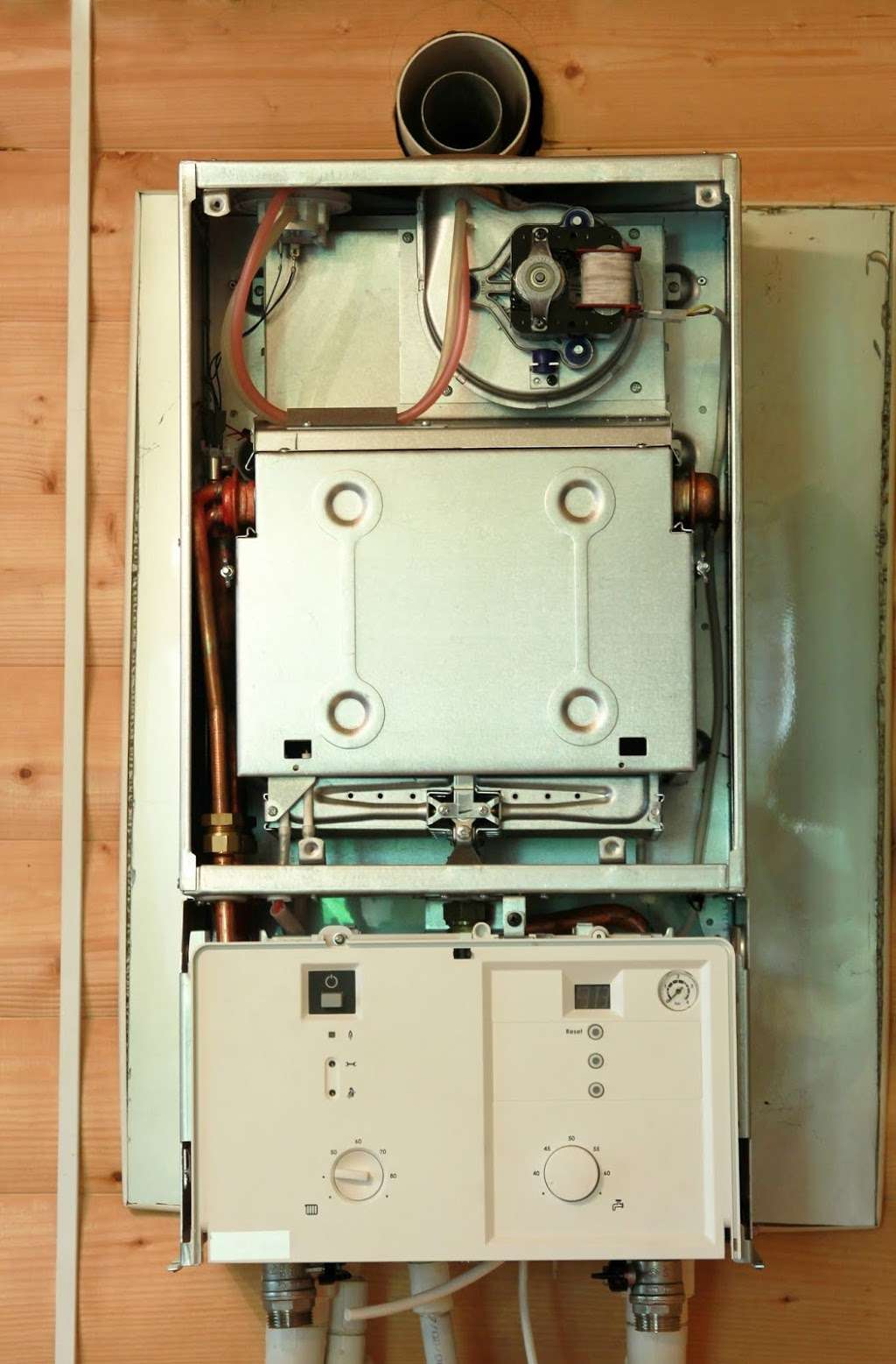 TLR Plumbing & Heating Ltd | 28 Downs Side, Sutton SM2 7EQ, UK | Phone: 020 8166 9830