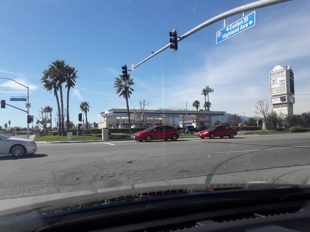 ARCO | 1916 N Riverside Ave, Rialto, CA 92376, USA | Phone: (909) 874-1876