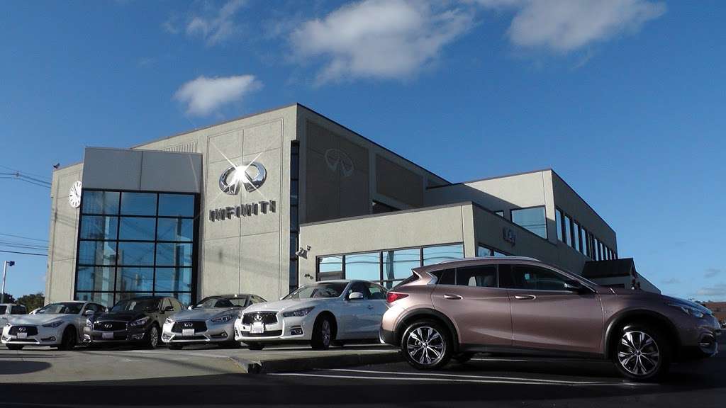 Kelly INFINITI | 155 Andover St, Danvers, MA 01923, USA | Phone: (978) 774-1000