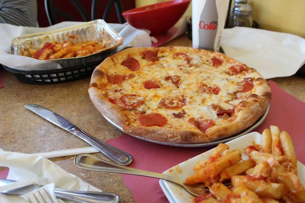 Marias Pizza and Pasta | 214 Ridge Pike, Conshohocken, PA 19428 | Phone: (610) 941-2300