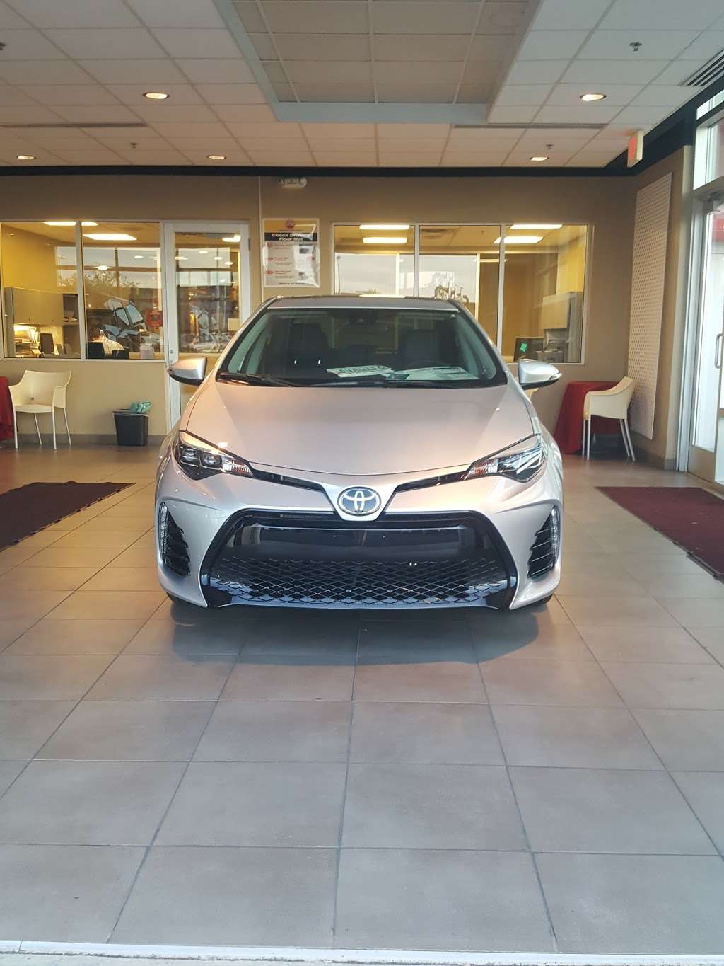 Berges Riverview Toyota | 2020 Riverview Auto Dr, Mesa, AZ 85201, USA | Phone: (480) 655-4400