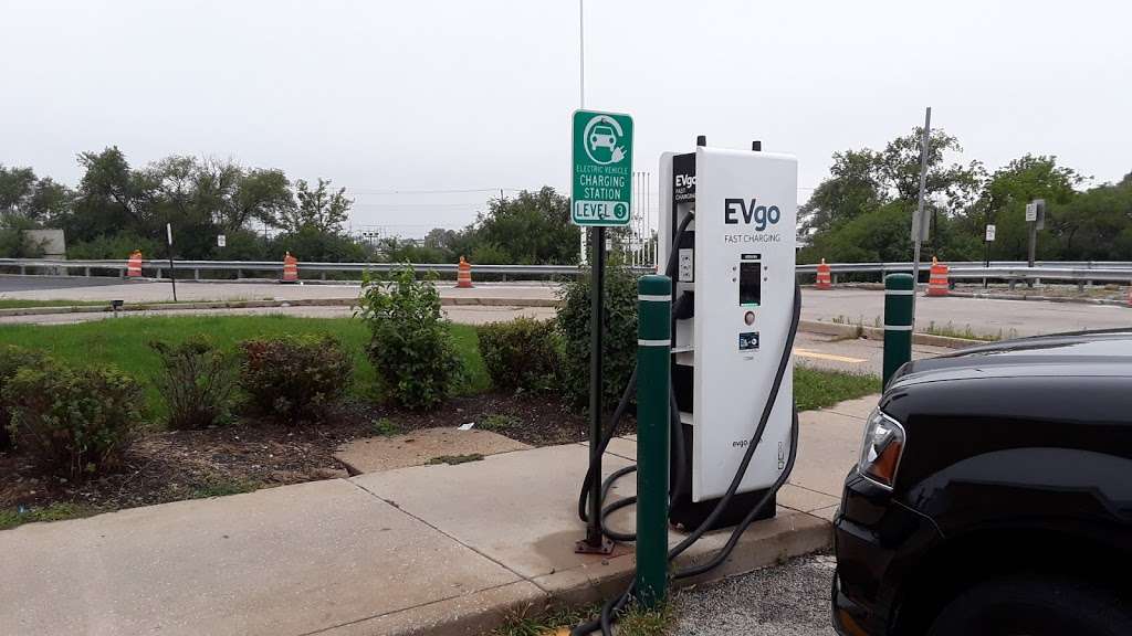 Car Charging Station | Unnamed Road, Schiller Park, IL 60176, USA