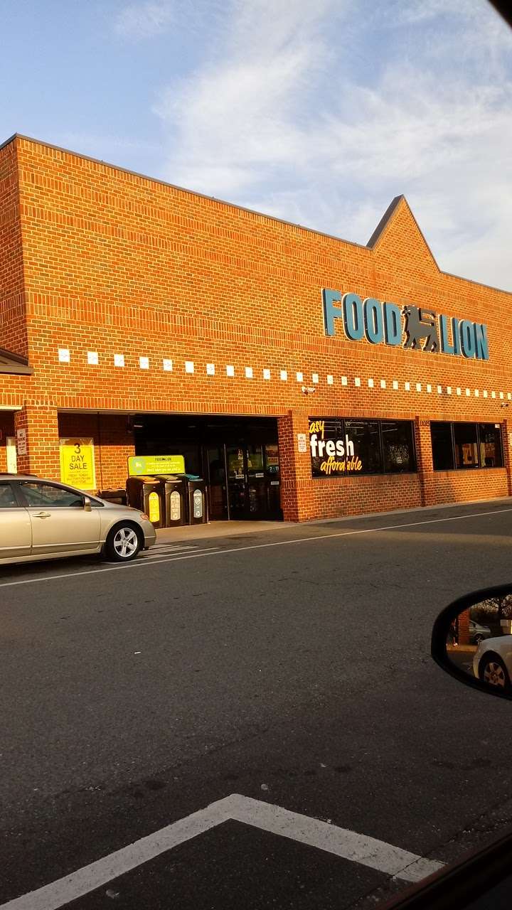 Food Lion | 1704 Harris Houston Rd, Charlotte, NC 28213, USA | Phone: (704) 549-0924