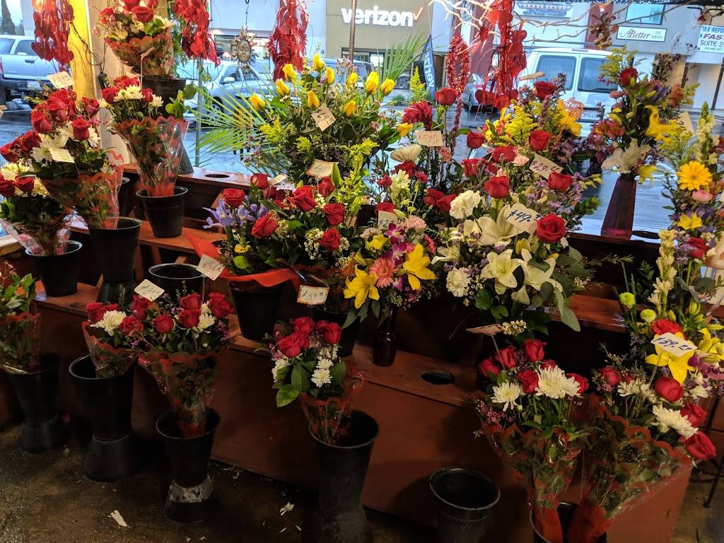 Davids Flowers | 7733 Palm St # 102, Lemon Grove, CA 91945, USA | Phone: (619) 464-5512