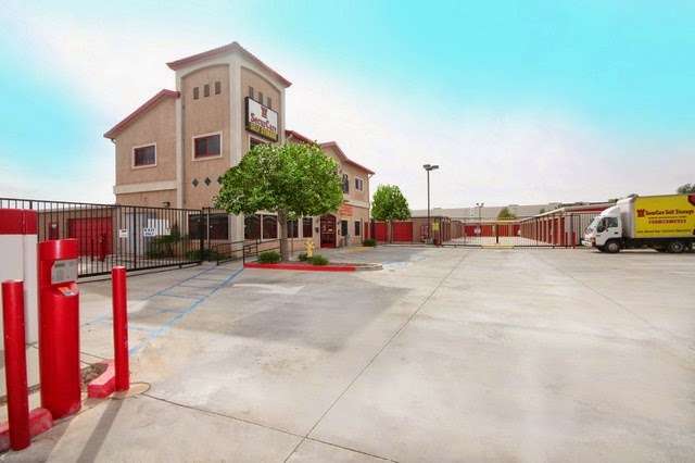 SecurCare Self Storage | 25065 Globe St, Moreno Valley, CA 92551, USA | Phone: (951) 305-8816