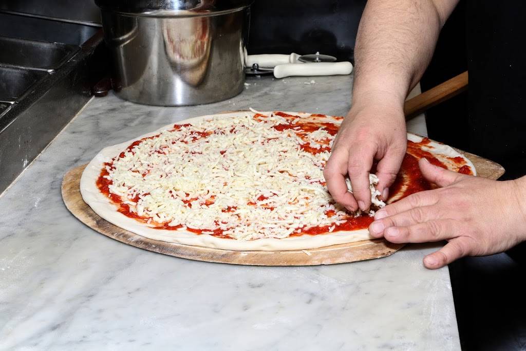 Primo’s pizza & subs | 2909 Washington Rd, Parlin, NJ 08859 | Phone: (732) 952-8585