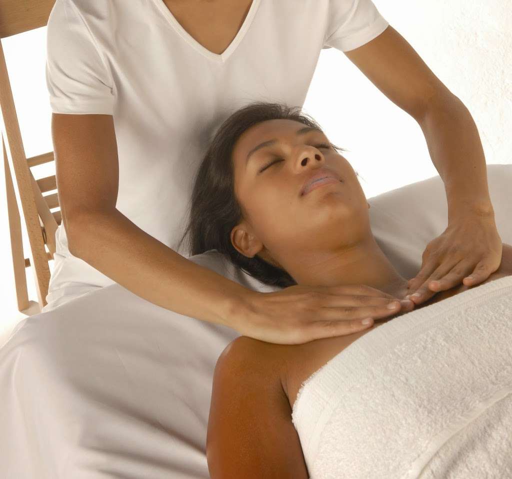 Advanced Medical Massage Clinic | 2600 Behan Rd, Crystal Lake, IL 60014, USA | Phone: (815) 814-7695