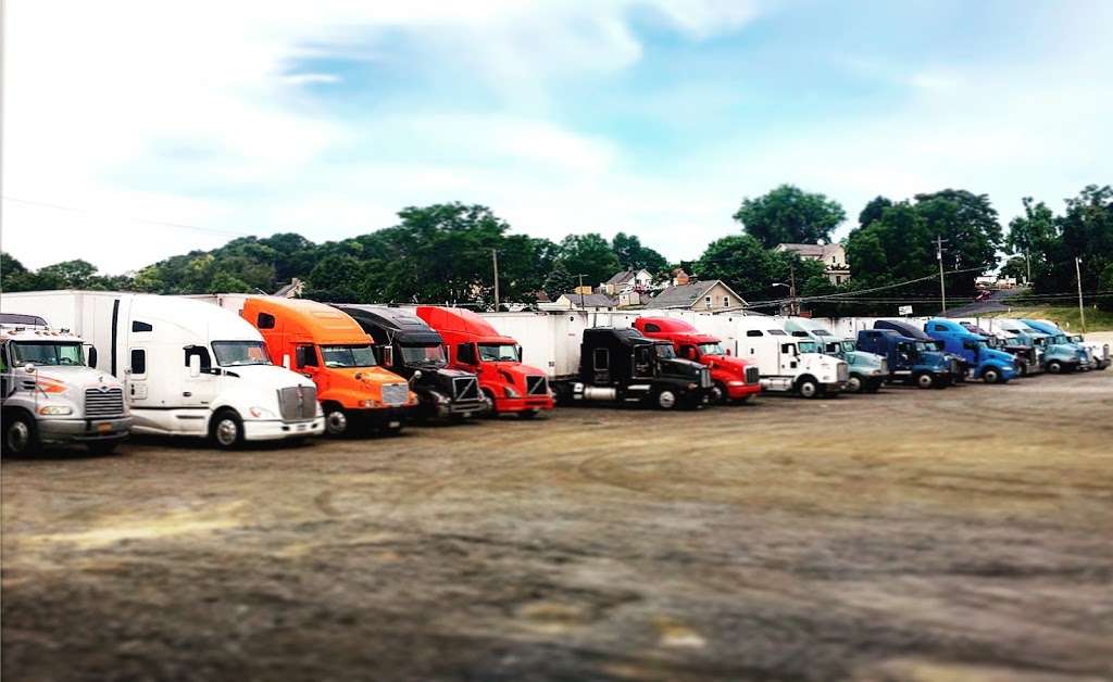 Highway Diesel Truck Services | 1020 Belmont St, Easton, PA 18042 | Phone: (917) 325-6755