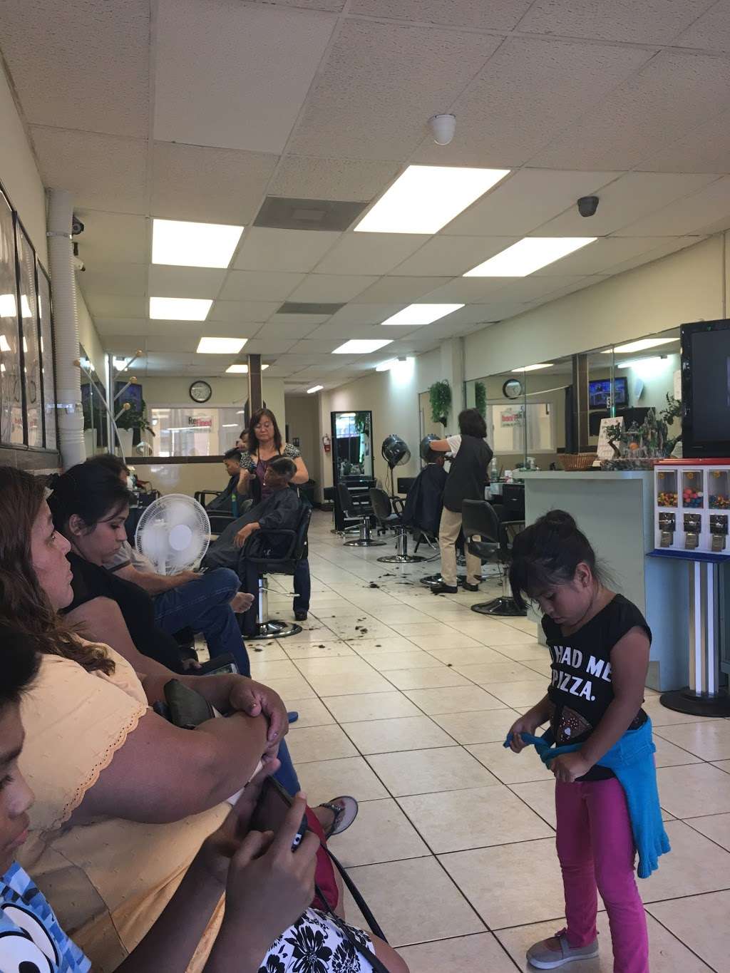 Diana Hair Salon | 11232 Beechnut St, Houston, TX 77072, USA | Phone: (281) 575-8666