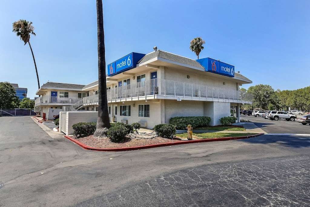 Motel 6 Pleasanton | 5102 Hopyard Rd, Pleasanton, CA 94588, USA | Phone: (925) 463-2626