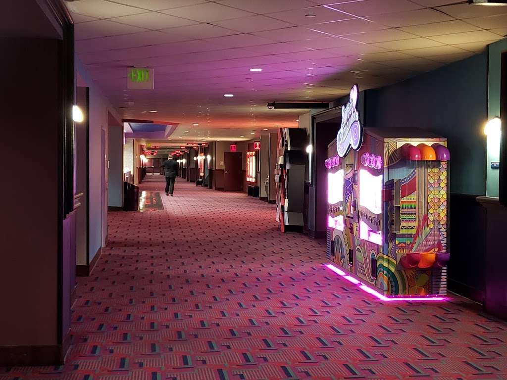 Fun Movie Grill Macarthur Market place | 8505 Walton Blvd, Irving, TX 75063, USA | Phone: (972) 556-9524