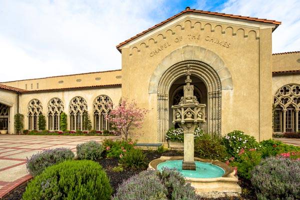 Chapel Of The Chimes Oakland | 4499 Piedmont Ave, Oakland, CA 94611, USA | Phone: (510) 379-5200