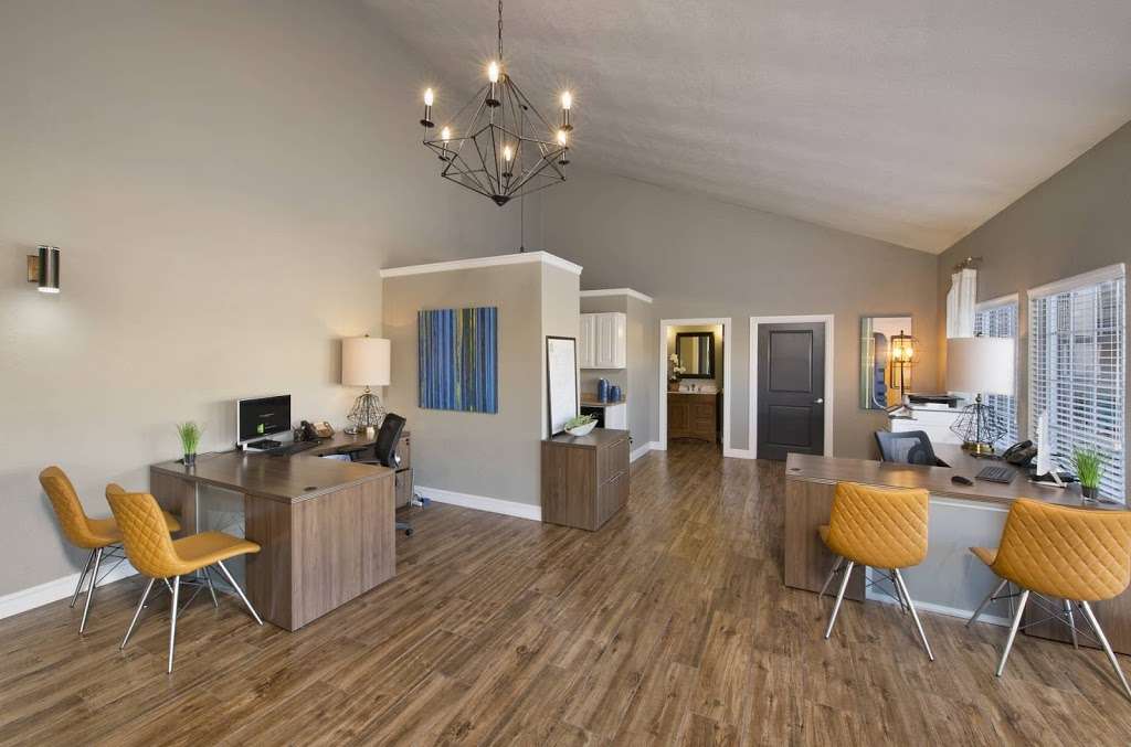 Addison Apartments at the Park | 3925 Vitruvian Way, Addison, TX 75001, USA | Phone: (214) 666-8163