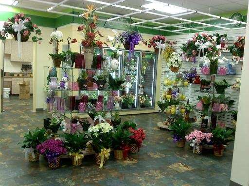 Petals & Blooms | 240 Fitzgerald Blvd, Edwards, CA 93523, USA | Phone: (661) 268-9227