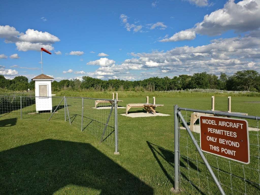 Model Aircraft Field | Naperville, IL 60540, USA