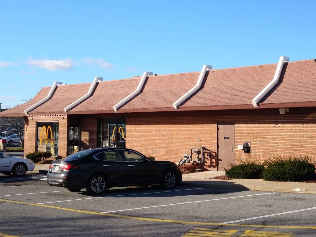 McDonalds | 170 Haverhill St, Methuen, MA 01844, USA | Phone: (978) 687-9301