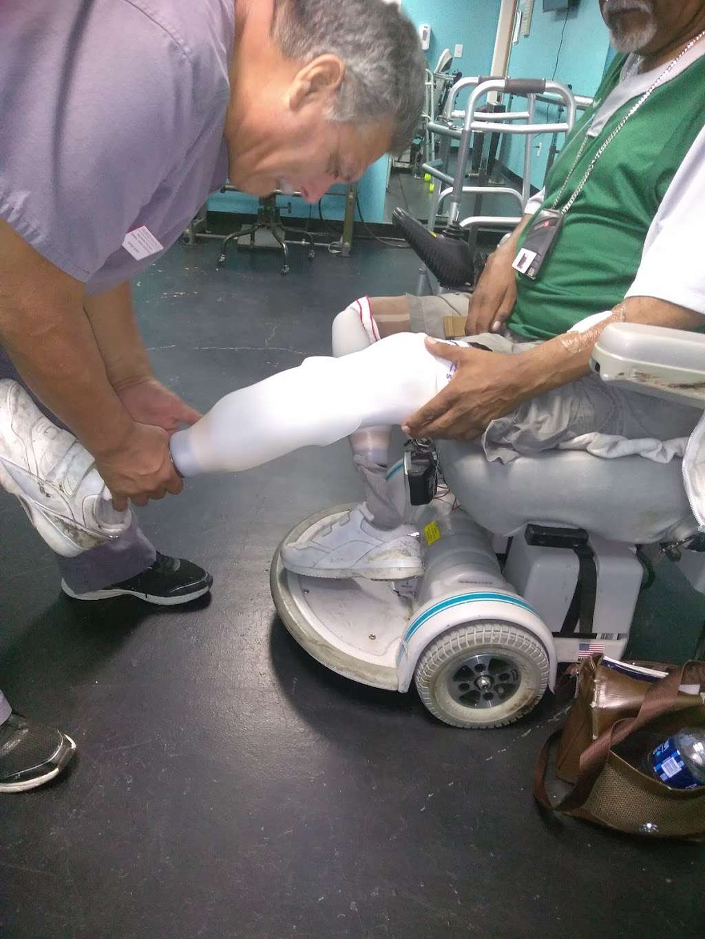 Unlimited Prosthetics Inc | 8800 Bissonnet St suite j, Houston, TX 77074, USA | Phone: (713) 981-5555