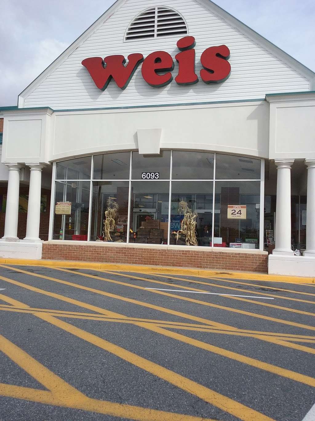 Weis Markets | 6093 Spring Ridge Pkwy, Frederick, MD 21701, USA | Phone: (301) 631-8162