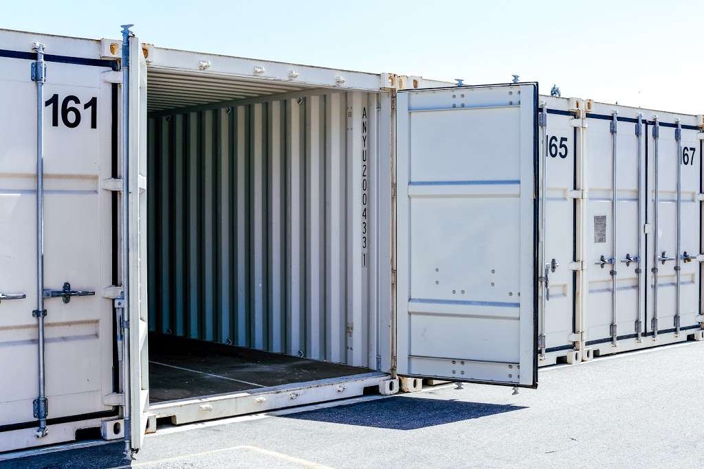 Storage Outlet - Bellflower | 10326 Foster Rd, Bellflower, CA 90706, USA | Phone: (562) 925-0534