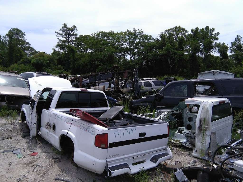 North Brevard Auto Salvage | 5345 US-1, Mims, FL 32754 | Phone: (321) 267-1351