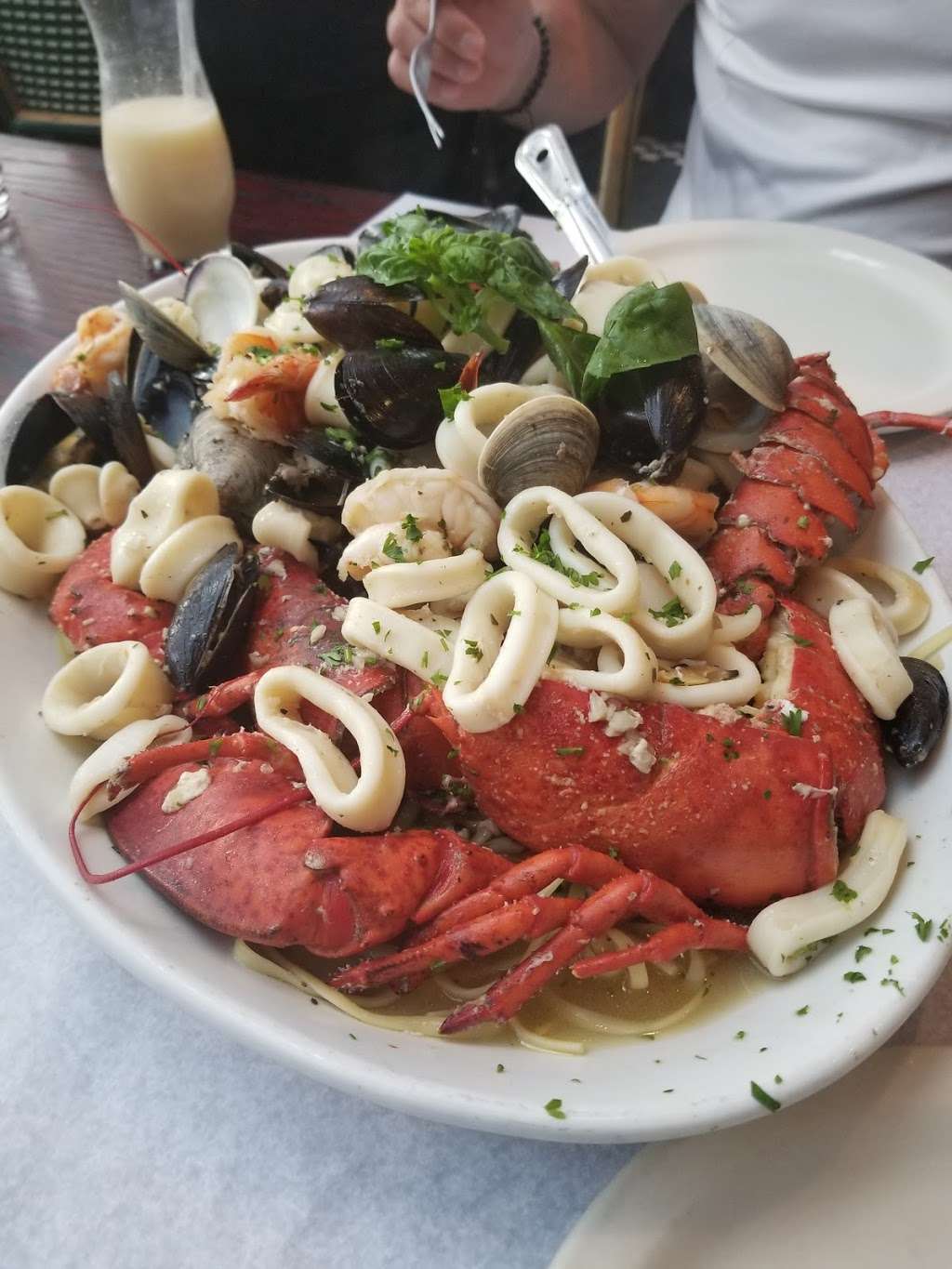 City Island Lobster House | 691 Bridge St, Bronx, NY 10464, USA | Phone: (718) 885-1459