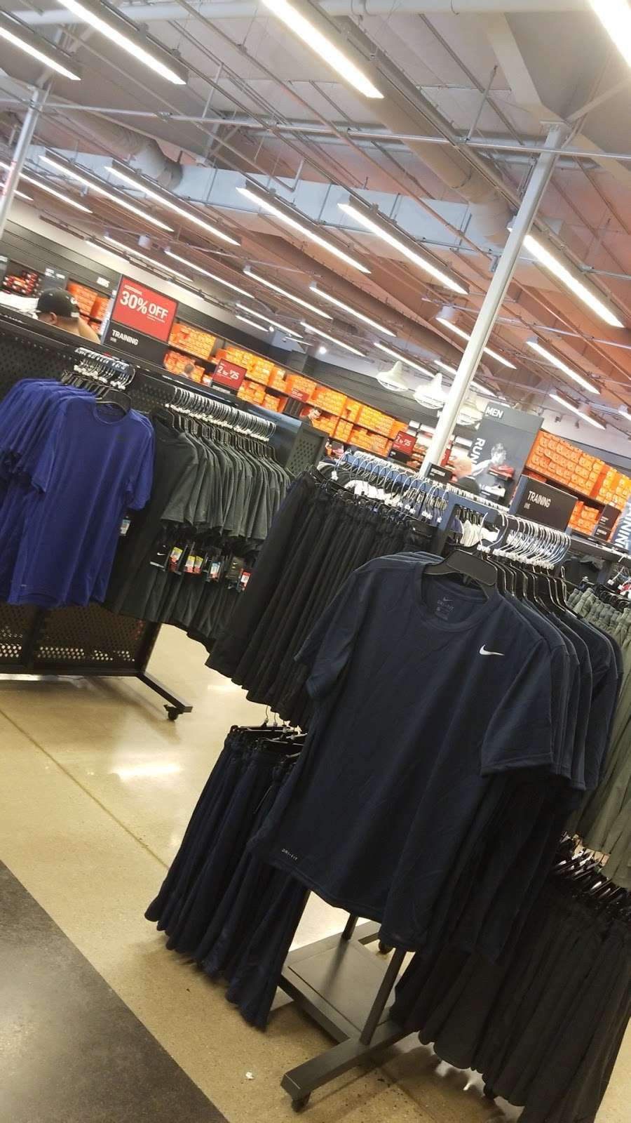 Nike Factory Store | 2796 Tanger Way Suite 218, Barstow, CA 92311, USA | Phone: (760) 253-2810