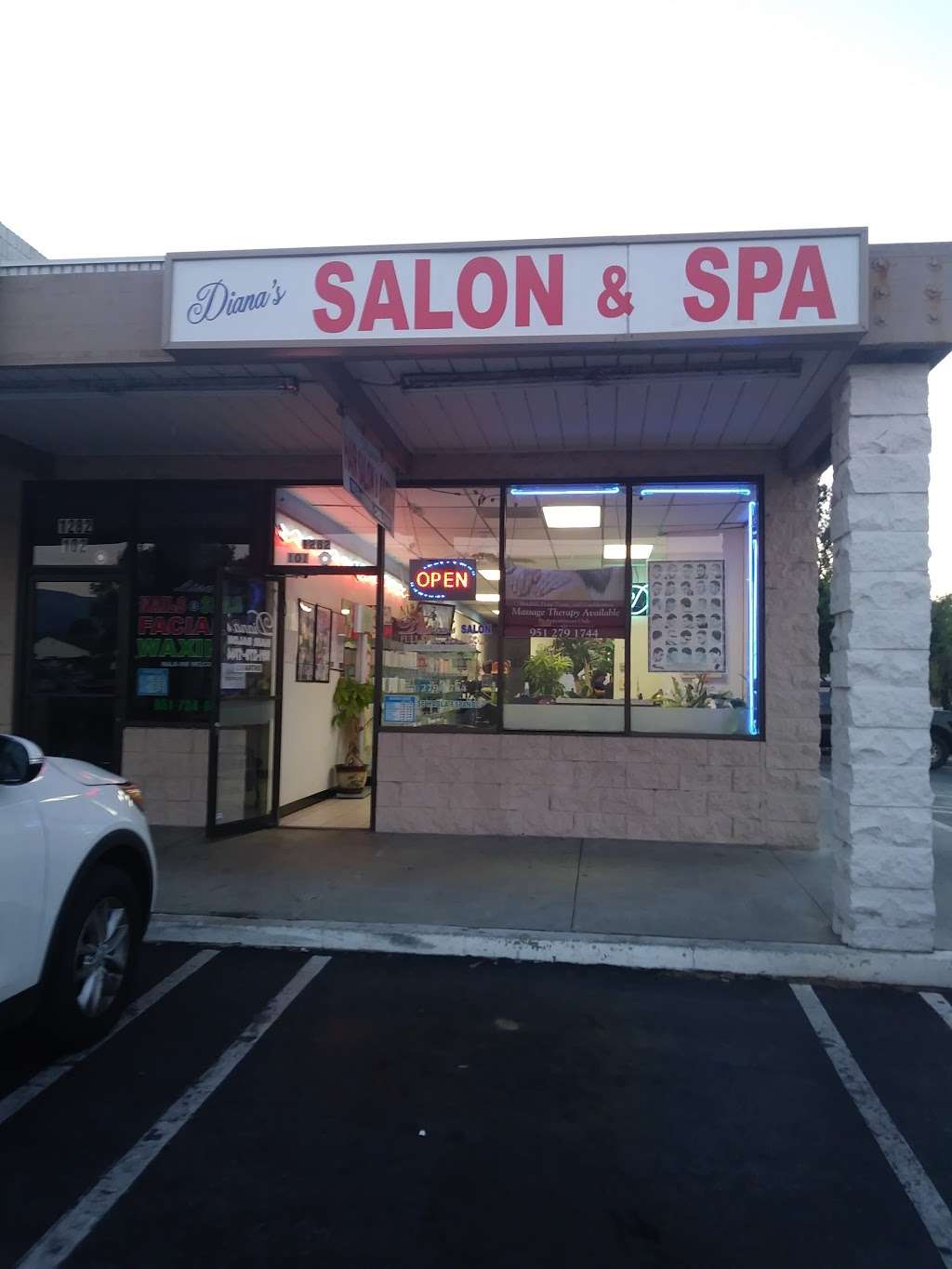 Village Grove Cleaners | 1246 Border Ave, Corona, CA 92882 | Phone: (951) 734-0304