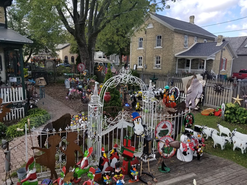 Marlines Garden Goodies | W63N664 Washington Ave, Cedarburg, WI 53012, USA | Phone: (262) 375-5050