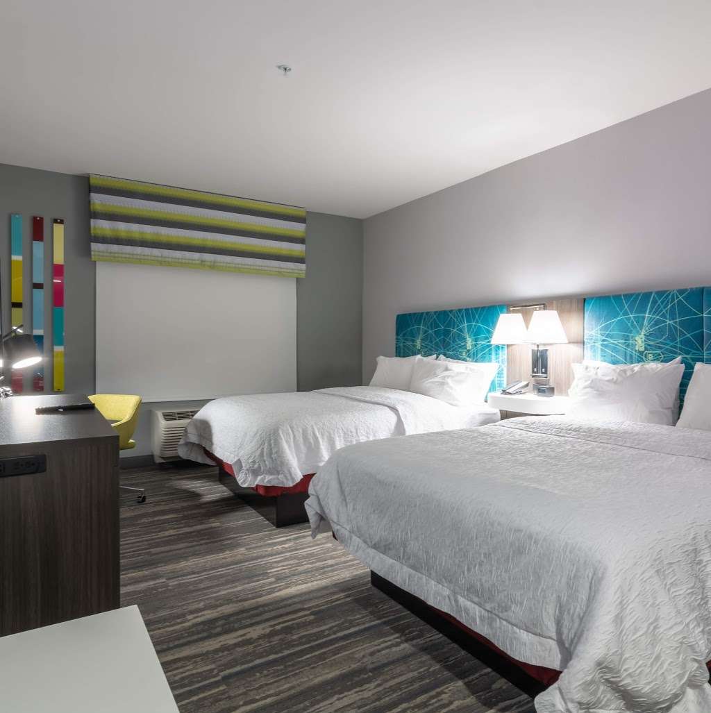 Hampton Inn & Suites Dallas East | 8605 E R L Thornton Fwy, Dallas, TX 75228, USA | Phone: (469) 206-6030
