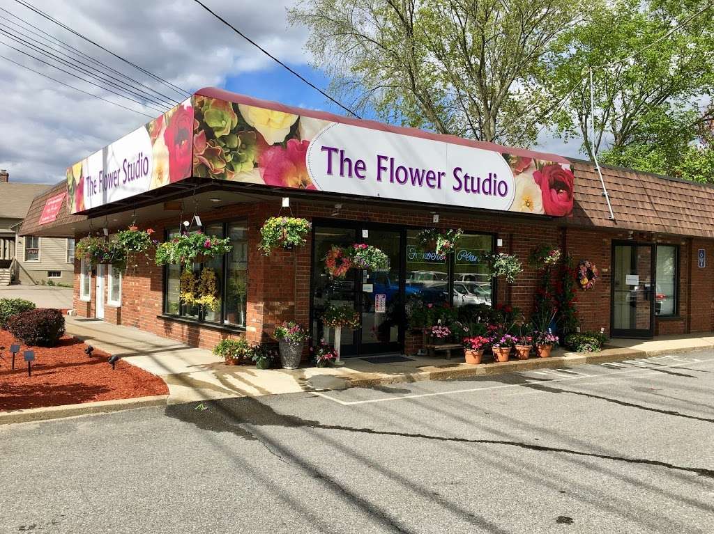 Amy’s Flower Studio | 869 E Washington St, North Attleborough, MA 02760, USA | Phone: (508) 695-3600