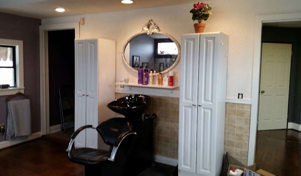 Envy Hair Studio | 704 Kirkwood Hwy, Wilmington, DE 19805, USA | Phone: (302) 275-9130