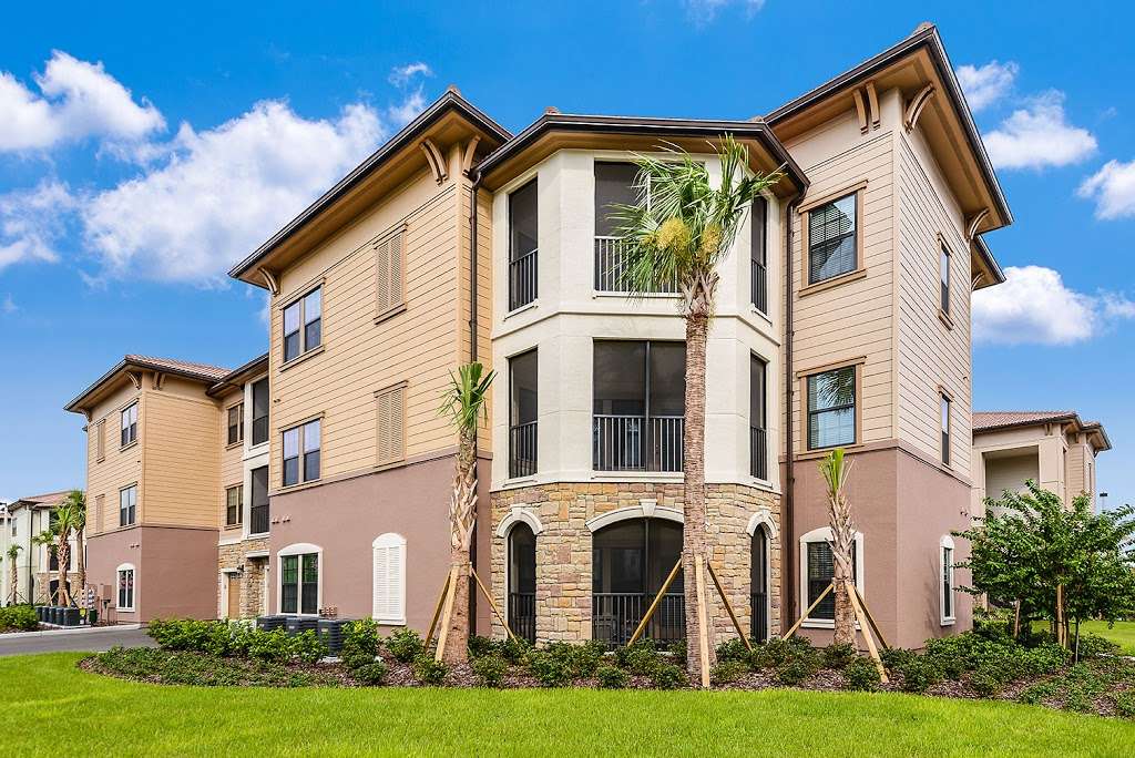 Sanctuary at Eagle Creek Apartments | 9800 Sanctuary Approach Rd, Orlando, FL 32832, USA | Phone: (407) 674-8708