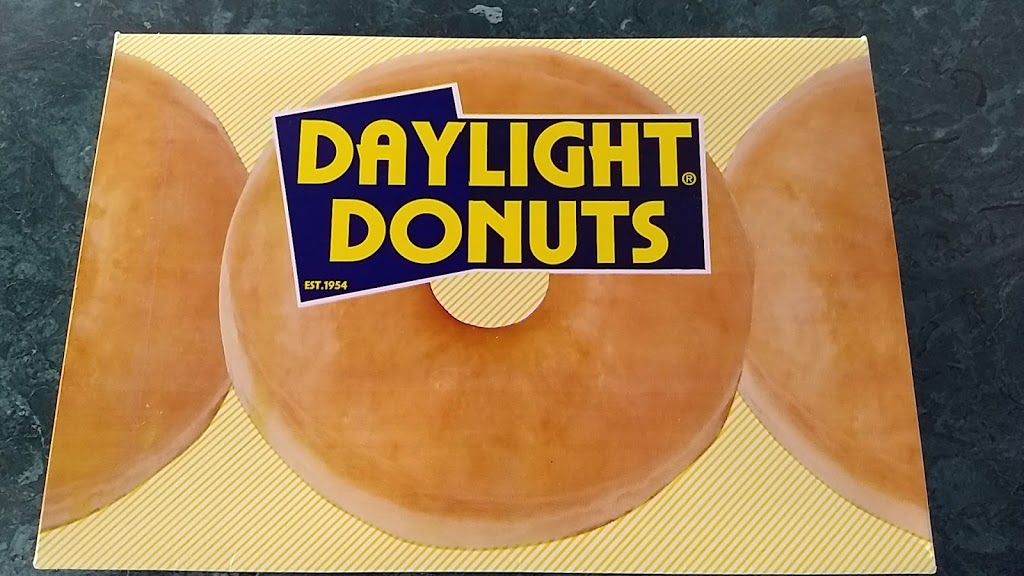 Daylight Donuts | 1644 S Main St, Ottawa, KS 66067, USA | Phone: (785) 242-8412