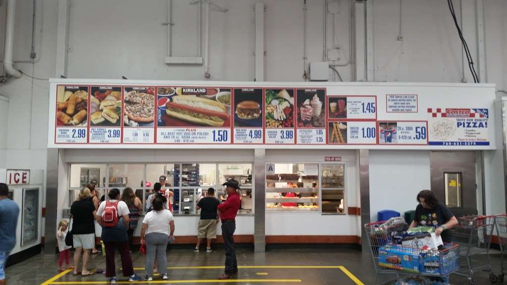 Costco Food Court | 1755 Hacienda Dr, Vista, CA 92081, USA | Phone: (760) 631-5374