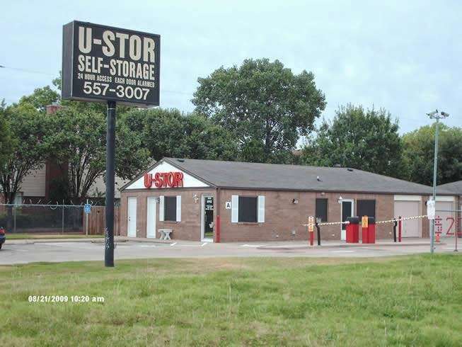 U-Stor Lake June | 10406 Lake June Rd, Dallas, TX 75217, USA | Phone: (972) 557-3007