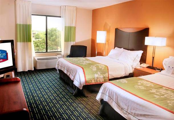 Fairfield Inn & Suites by Marriott Chesapeake | 1560 Crossways Blvd, Chesapeake, VA 23320, USA | Phone: (757) 420-1300