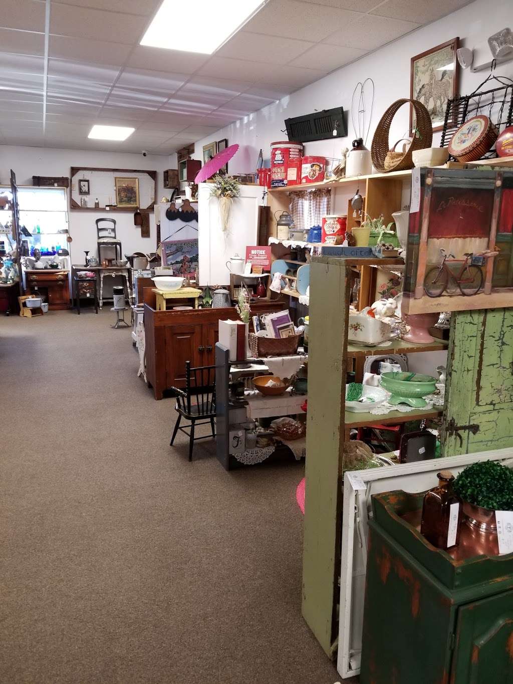 Barn Fresh Vintage Market | 311 County Line Rd, Gilbertsville, PA 19525, USA | Phone: (610) 473-0080