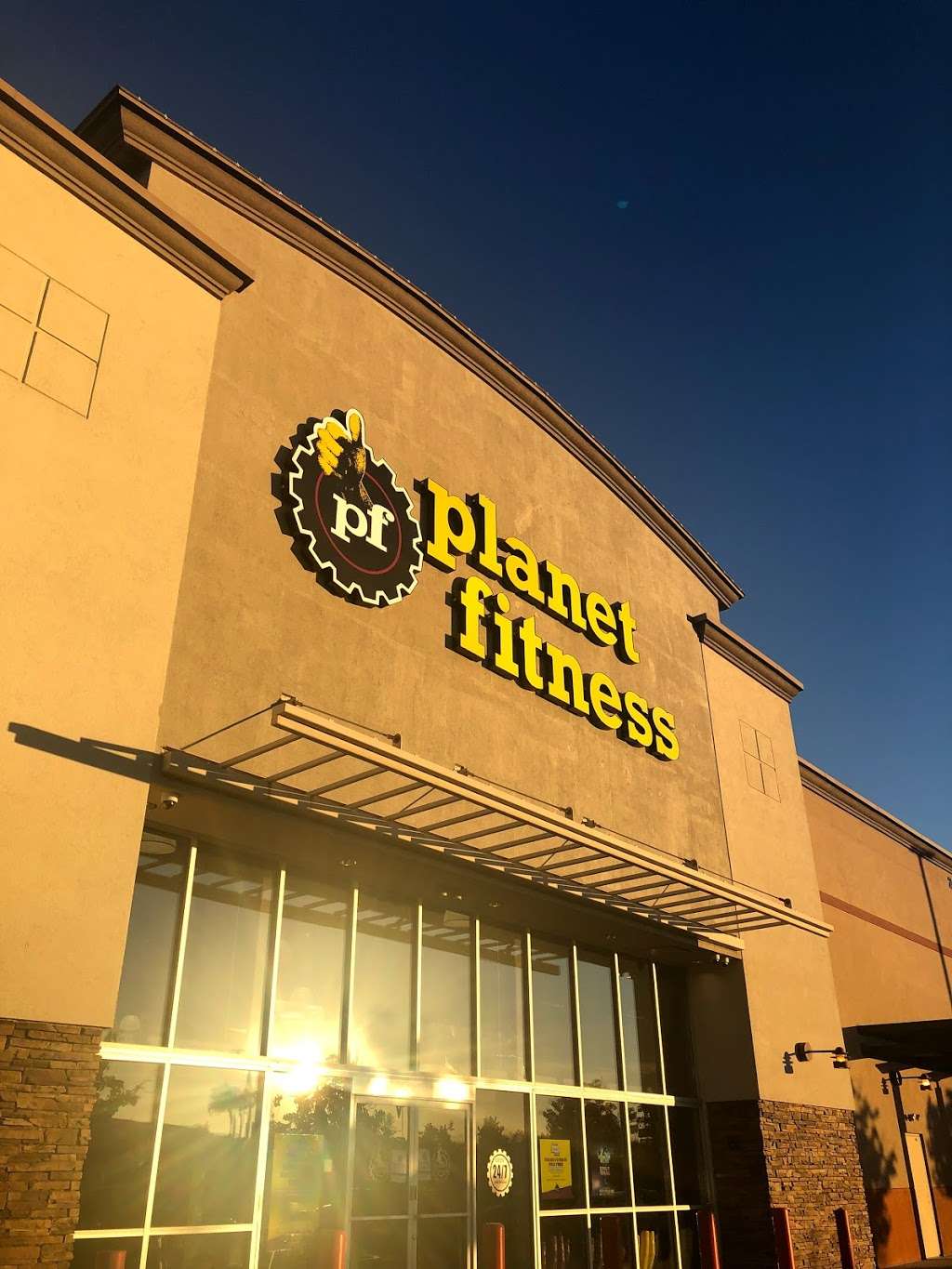 Planet Fitness | 24380 Village Walk Pl, Murrieta, CA 92562, USA | Phone: (951) 461-1008