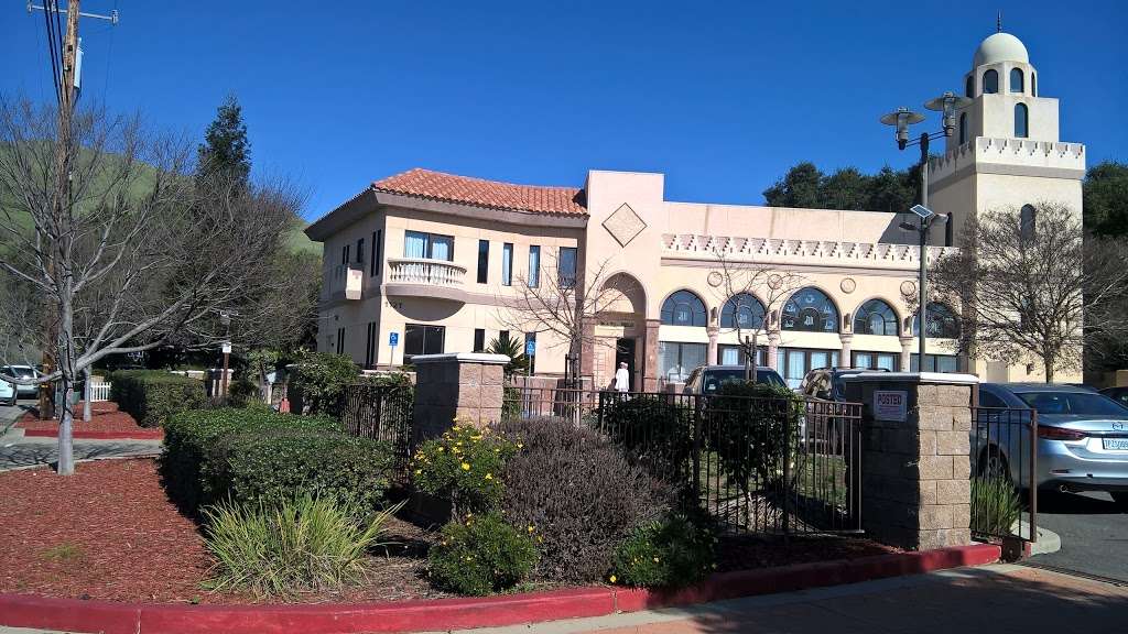 Dawoodi Bohra Masjid, Fremont, CA | 1121 Old Canyon Rd, Fremont, CA 94536, USA