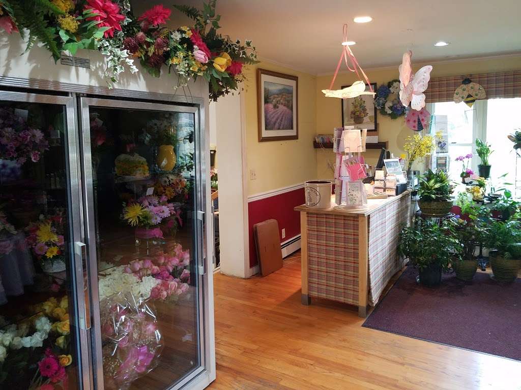 Flowers on the Ridge | 20 Lewis Street, Basking Ridge, NJ 07920 | Phone: (908) 766-6199