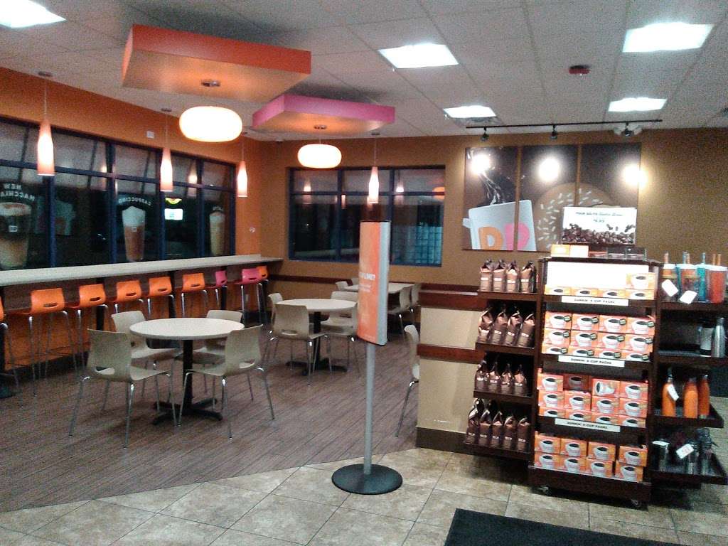 Dunkin | 502 Borg Rd Suite A, Delavan, WI 53115, USA | Phone: (262) 725-7248