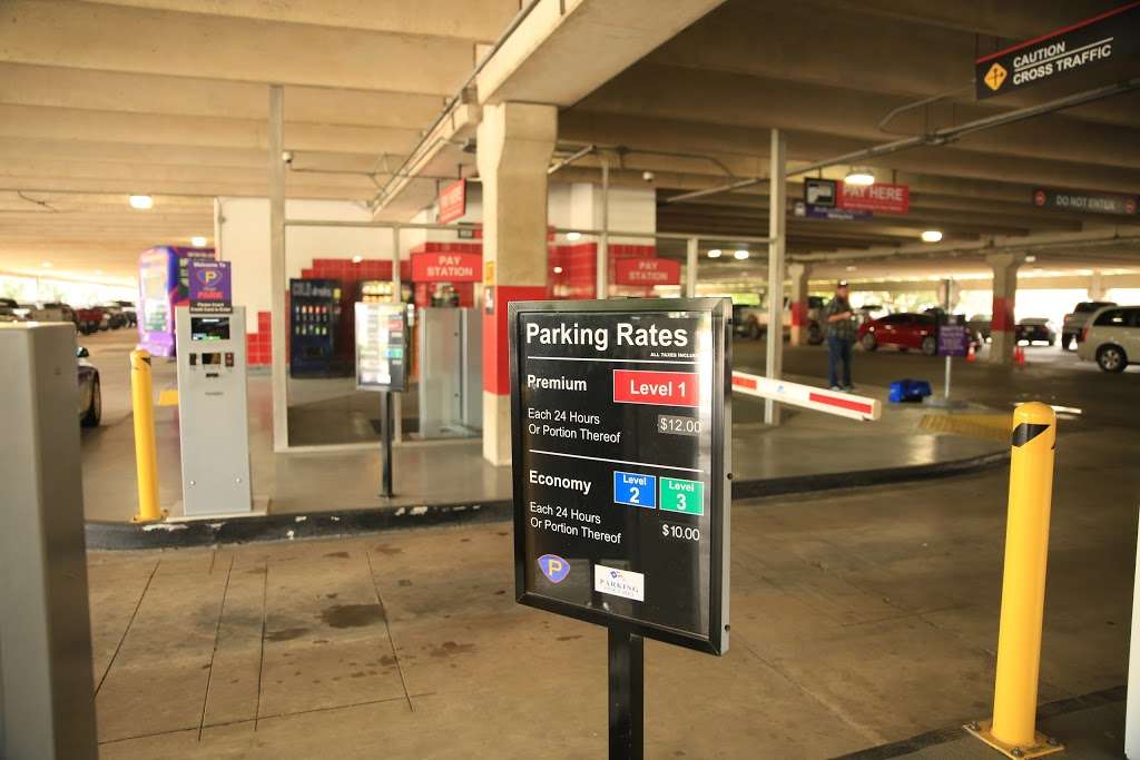 Secure Parking | 7979 Airport Blvd, Houston, TX 77061, USA | Phone: (713) 641-1438