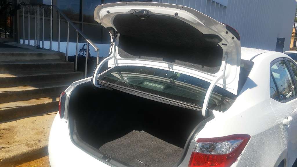 Darcars Toyota Collision Center 12000 Tech Rd Silver Spring Md