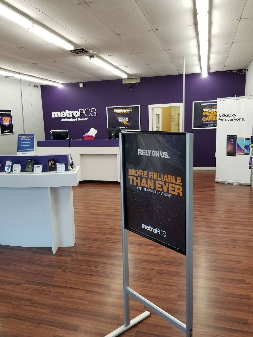 Metro by T-Mobile | 3199 Coleman Rd, Memphis, TN 38128, USA | Phone: (901) 249-2827