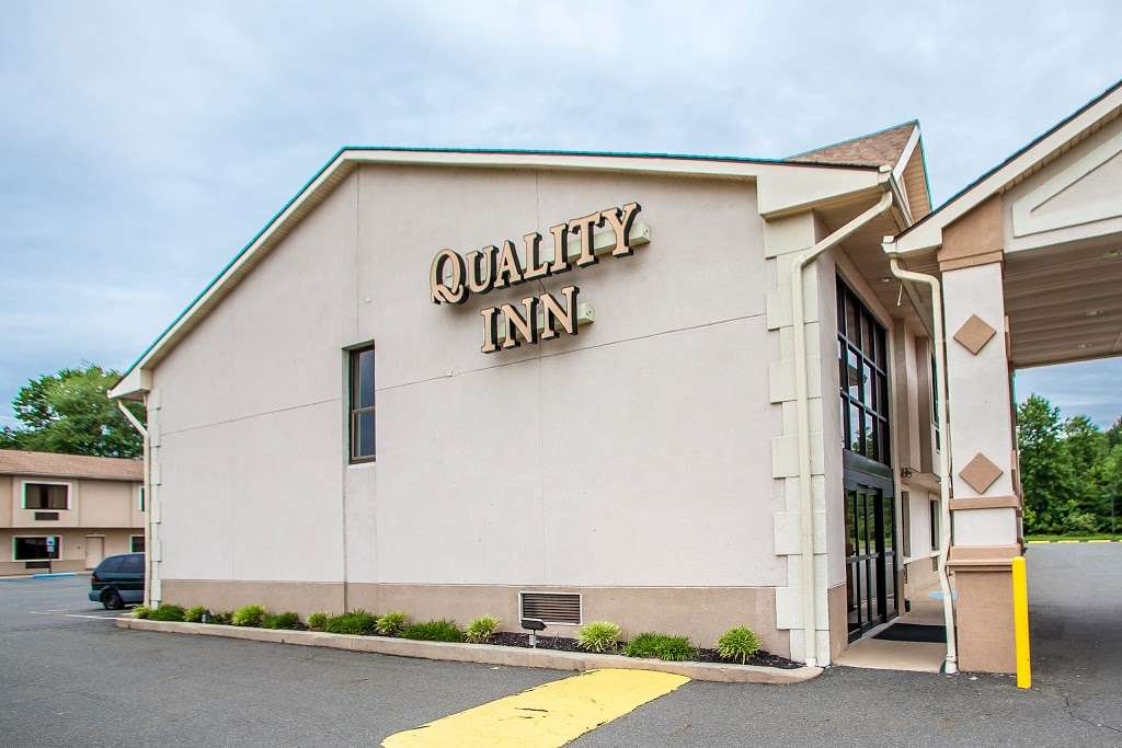 Quality Inn | 351 Franklin St, East Windsor, NJ 08520 | Phone: (609) 448-7399