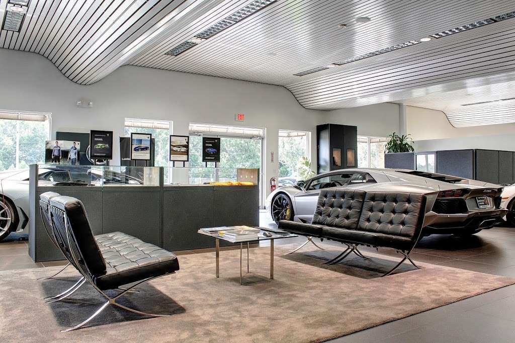 Fields Motorcars Orlando | 2202 33rd St, Orlando, FL 32839, USA | Phone: (407) 339-3443