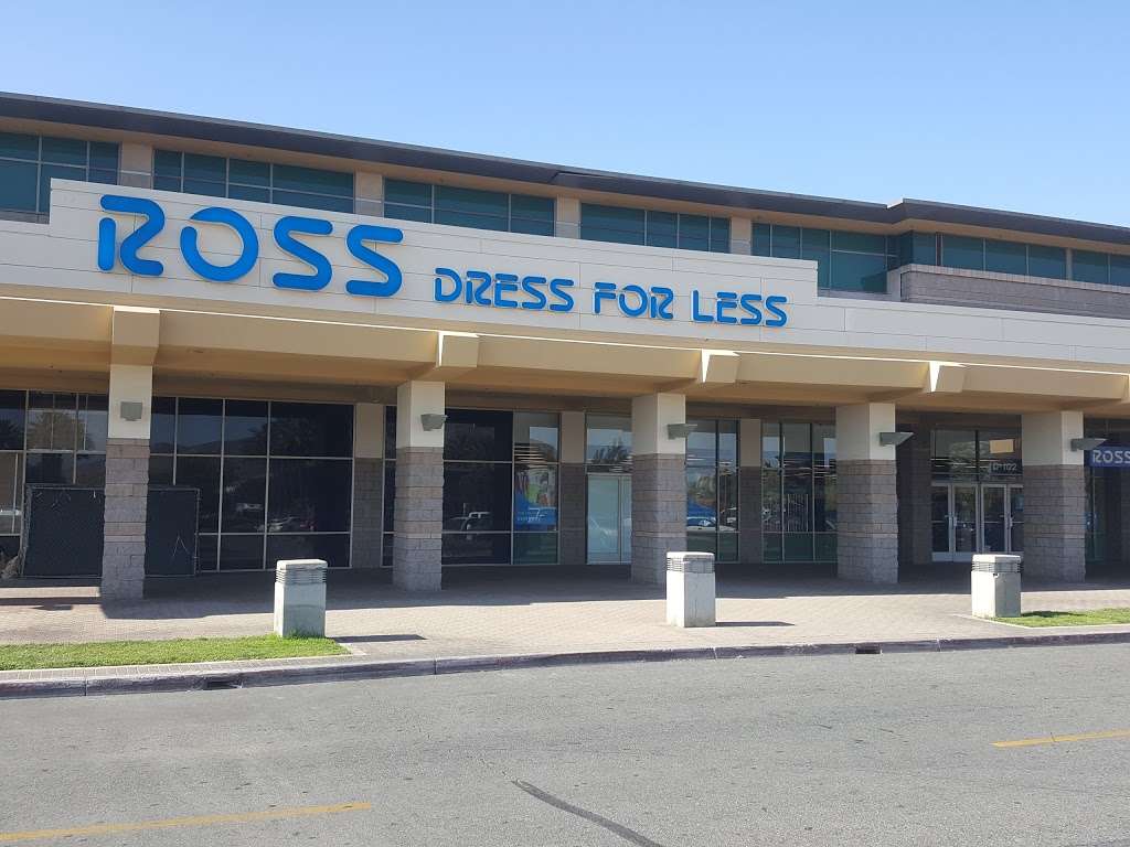 Ross Dress for Less | 17084 Slover Ave, Fontana, CA 92337, USA | Phone: (909) 822-8884