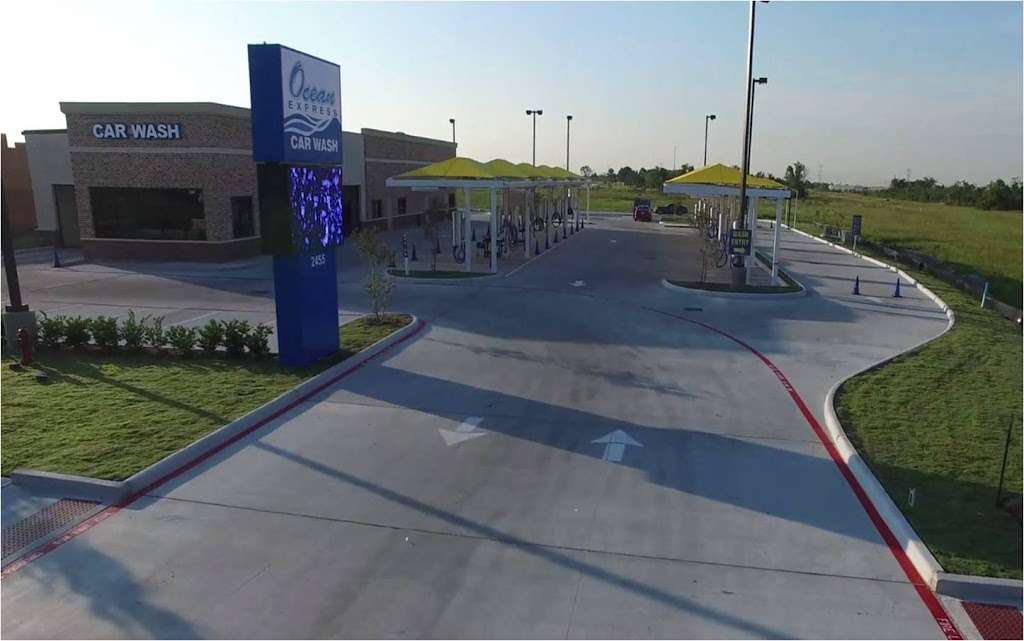 Ocean Car Wash | 2455 E League City Pkwy, League City, TX 77573, USA | Phone: (281) 957-9228