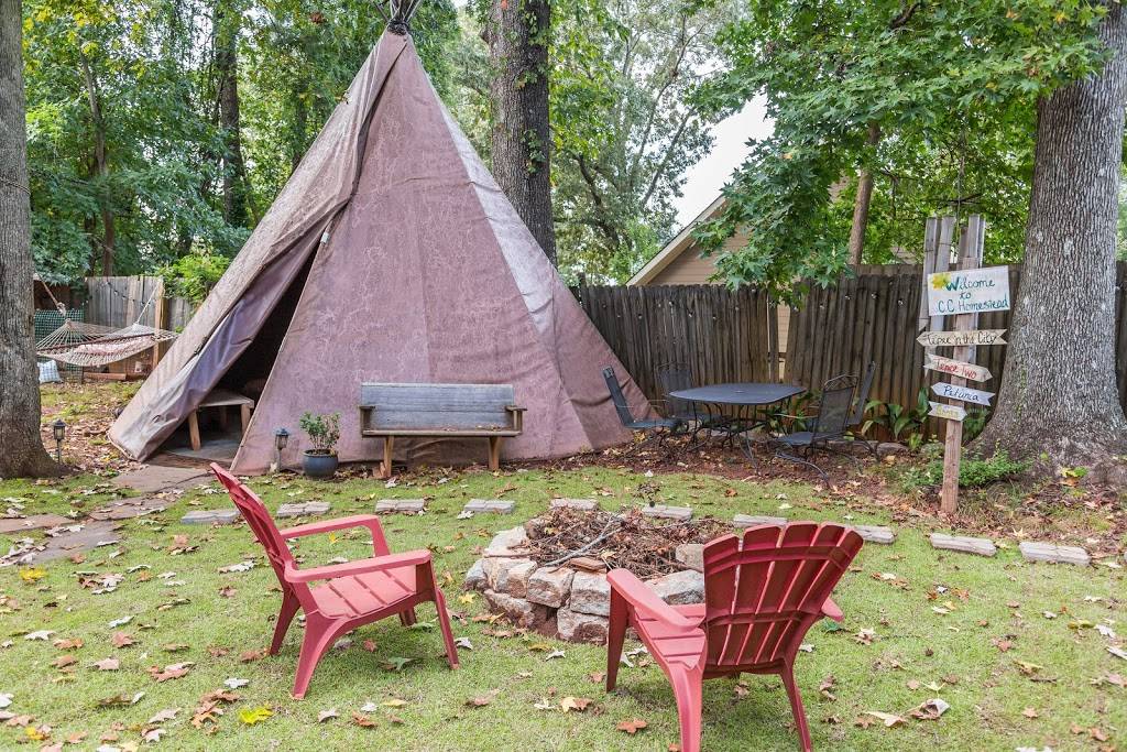 Atlanta Glamping Hostel | 2497 Hatfield Cir SE, Atlanta, GA 30316, USA | Phone: (470) 207-5268