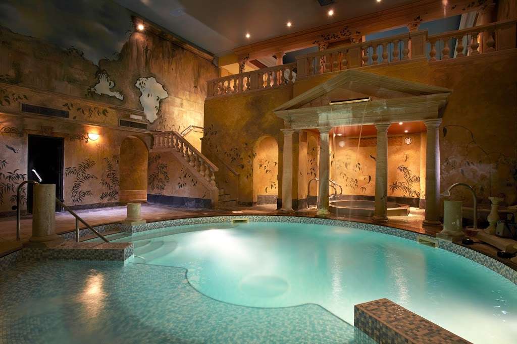 Rowhill Grange Hotel & Utopia Spa | Top Dartford Rd, Dartford BR8 7SQ, UK | Phone: 01322 615136